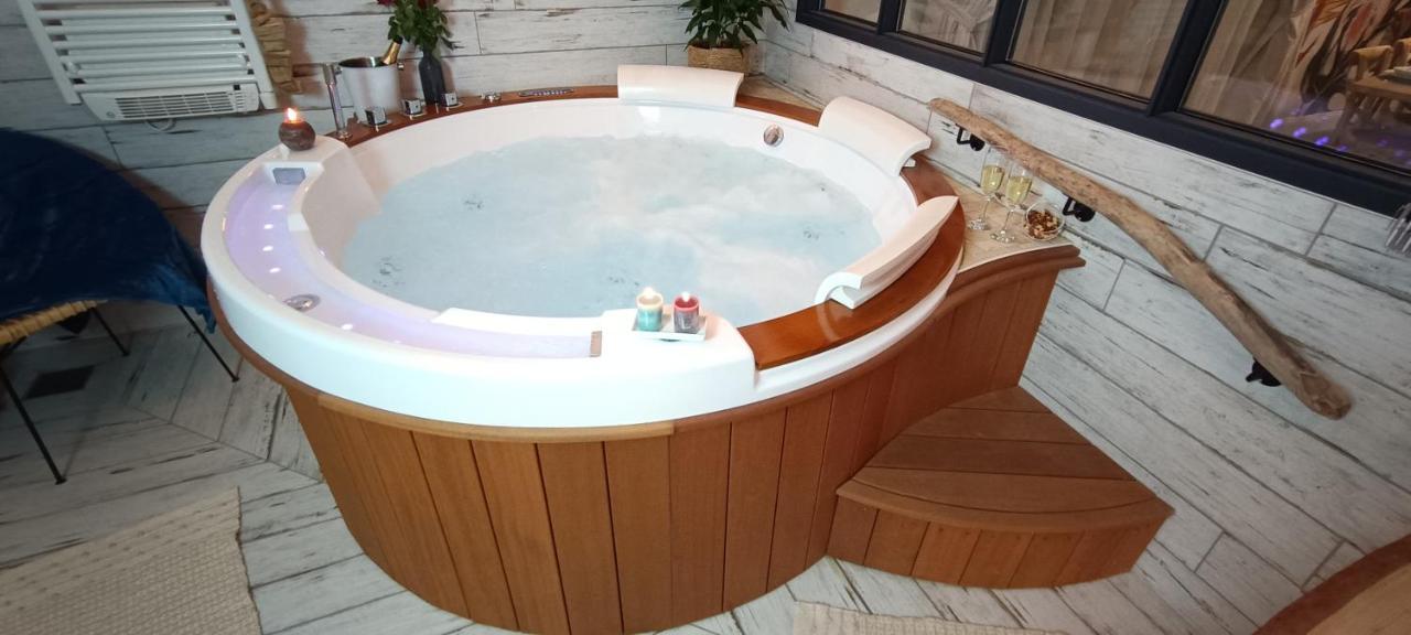 Le Marechal Duplex - Appartement Avec Jacuzzi - Caen Hyper Centre Exterior photo